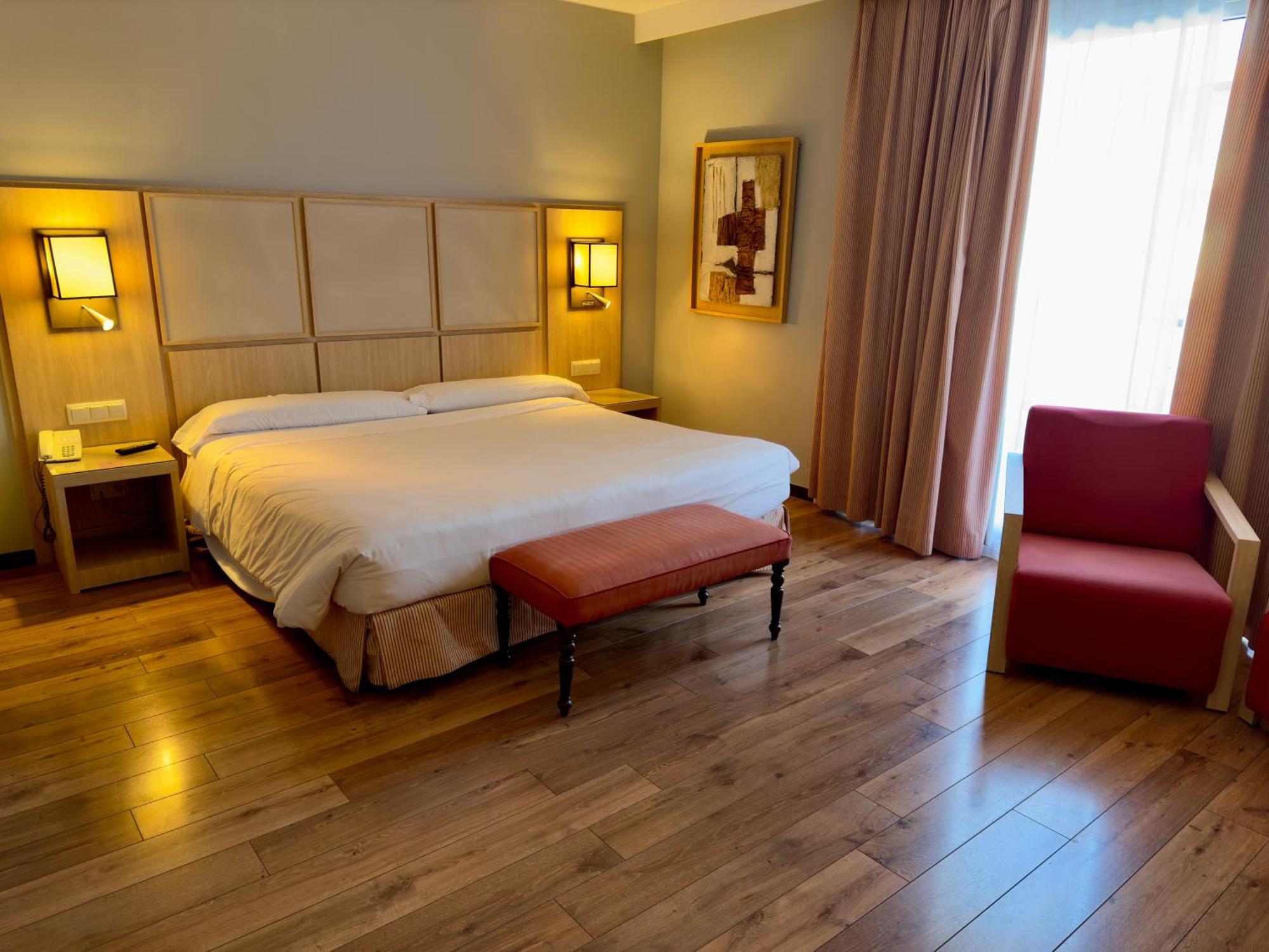 Hotel Isla De La Garena Alcalá de Henares Exteriér fotografie